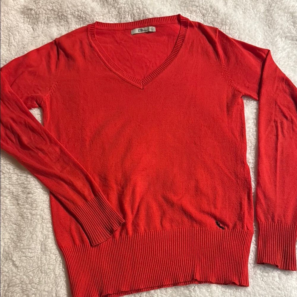LTB Red V-Neck Sweater Lightweight Knit